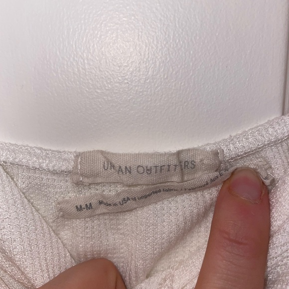 White cropped tank top - Picture 3 of 3